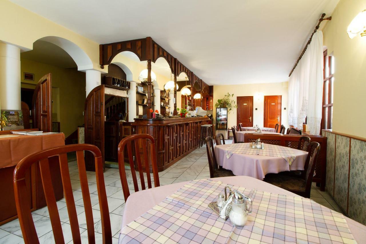 Bed and Breakfast Kertesz Panzio Győr Zewnętrze zdjęcie