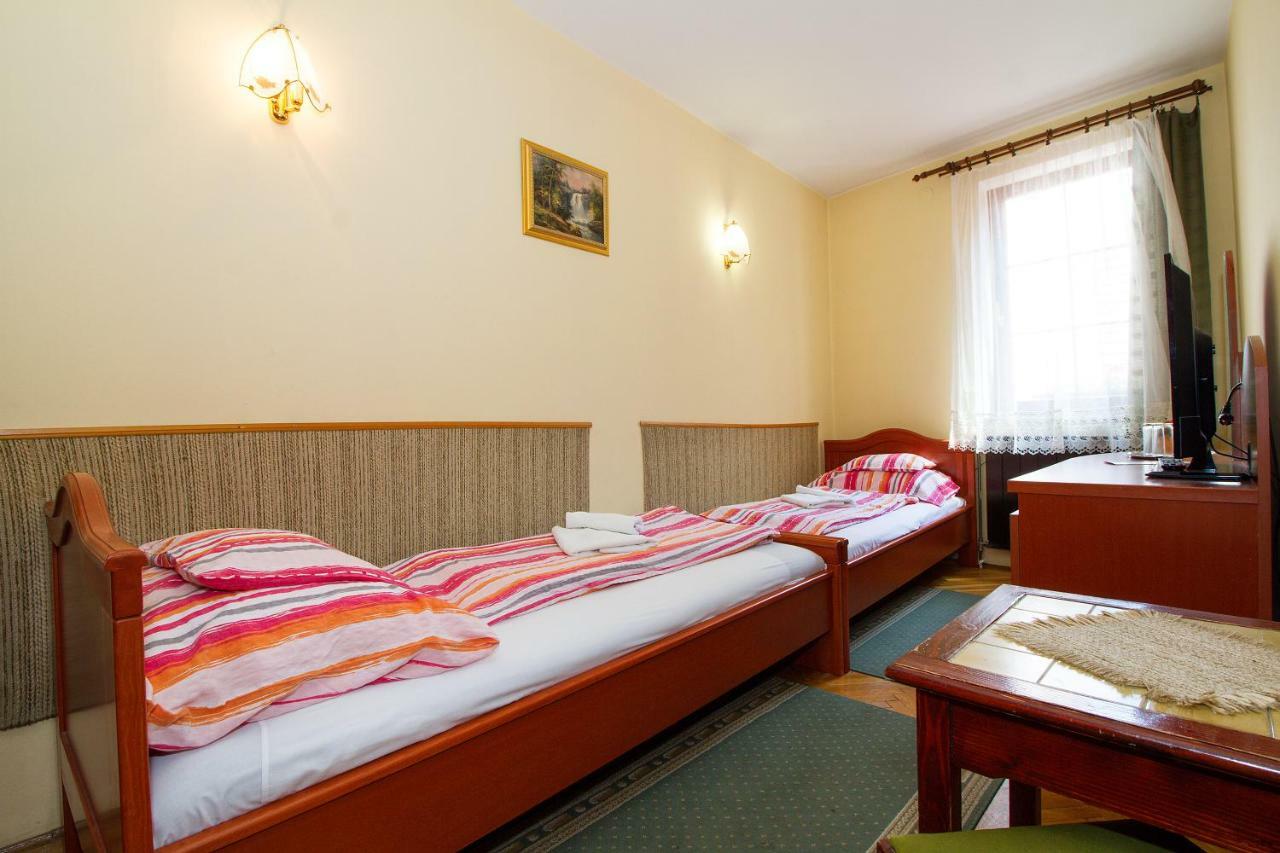 Bed and Breakfast Kertesz Panzio Győr Zewnętrze zdjęcie